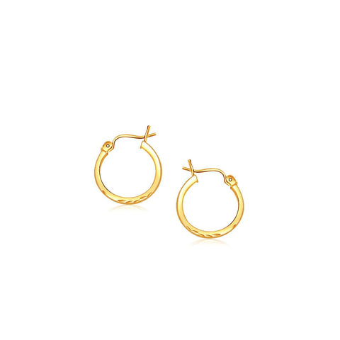 14K Yellow Gold Slender Hoop Earring with Diamond-Cut Finish (15mm Diameter)